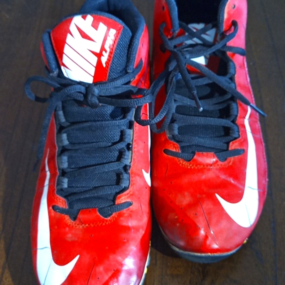 Nike Men Fast flex Football cleats red and black!